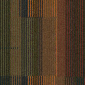 Holly Lane Square Carpet Tile in Wreath