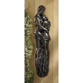 A Moment to Remember Wall Statue