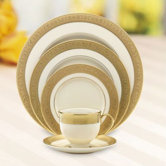 Westchester Dinnerware Set