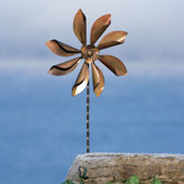 Daisy Twisted Garden Spinner