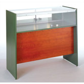 Elevated Quarter-Vision Jewelry Case with Wood Sides and Premium Finishes