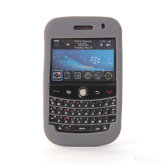 Blackberry Bold Gripper in Gray