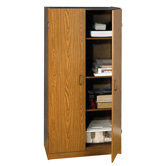 Storage Pantry in Oak
