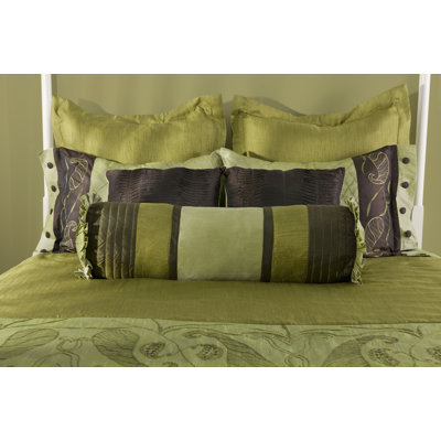 Rizzy Home Amazon Bedding Set in Olive Green / Brown
