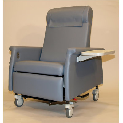 Winco Manufacturing Extra Large Nocturnal Elite Care Recliner with LiquiCell