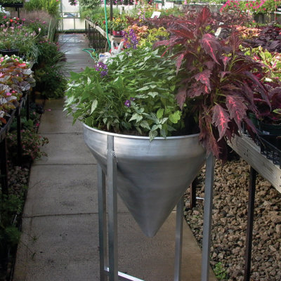 MuNiMulA Planter with Stand