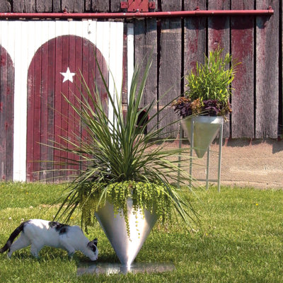 MuNiMulA Planter with Ground Plate
