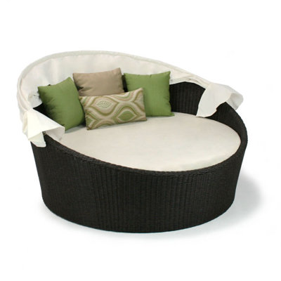 Patio Heaven Skye Round Daybed and Canvas
