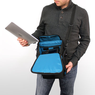 Skooba Design V.3 Photo / Tablet Traveler