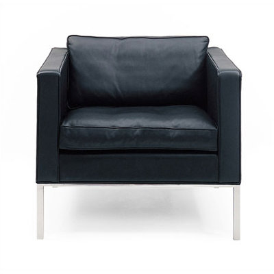 Artifort 905 Chair by the Artifort Design Group