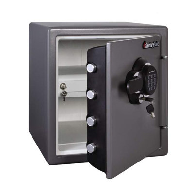 Sentry Safe 1 Hr Fireproof Lock  Safe