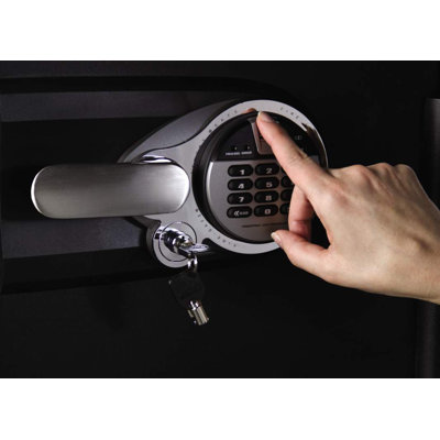 Sentry Safe 1 Hr Fireproof Biometric Lock Security Safe