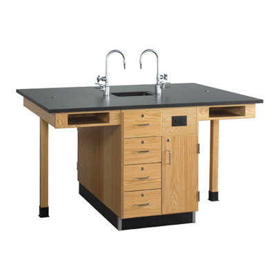 Diversified Woodcrafts Four Station Service Center