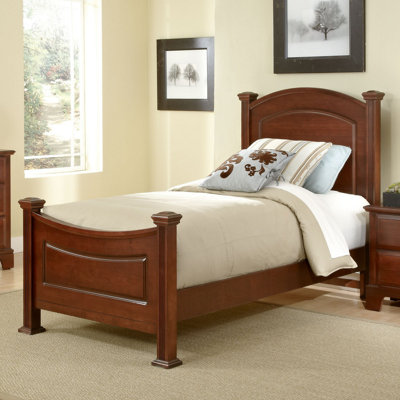 Vaughan-Bassett Hamilton Franklin Panel Bed