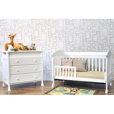 DaVinci Jacob 4-in-1 Convertible Crib with Toddler Rails in White