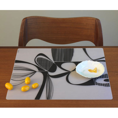 Modern-Twist Matrix Placemat in Black on Clear Base
