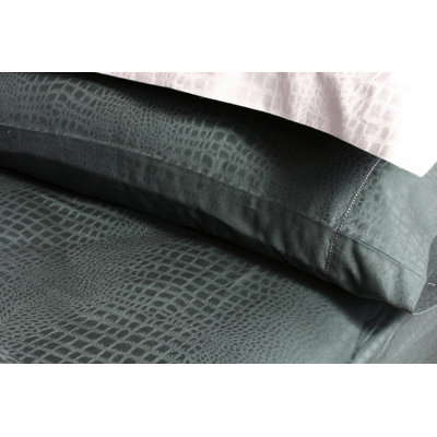 Plush Living Caiman Duvet Collection