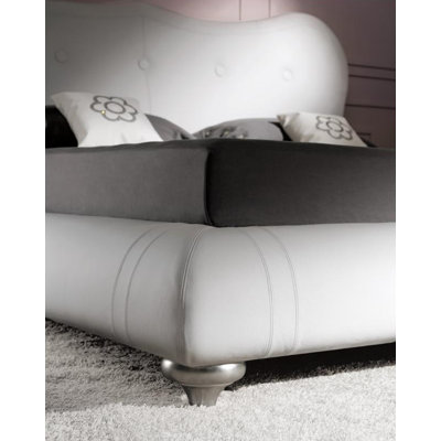 YumanMod Victoria Platform Bed
